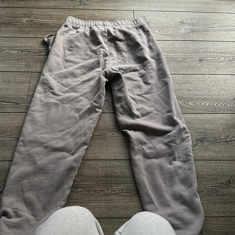 Mauve aritzia boyfriend sweatpants